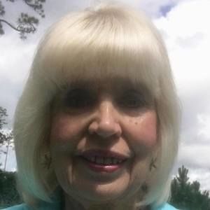 Meet your Posher, Carolyn